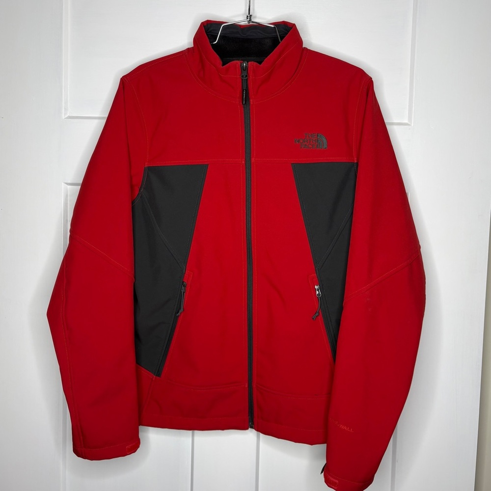 NWOT! The North Face Men's Apex Chromium Thermal Lined Jacket - Small